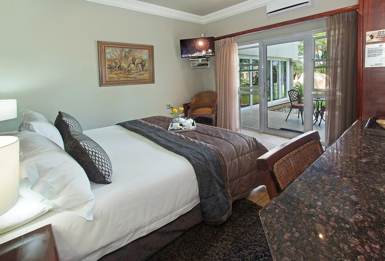 Ushaka Manor Guest House เดอร์บัน ภายนอก รูปภาพ