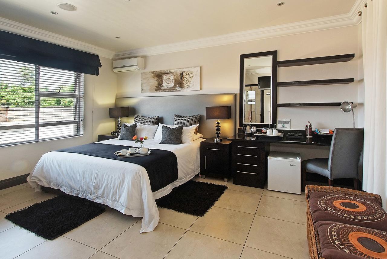 Ushaka Manor Guest House เดอร์บัน ภายนอก รูปภาพ